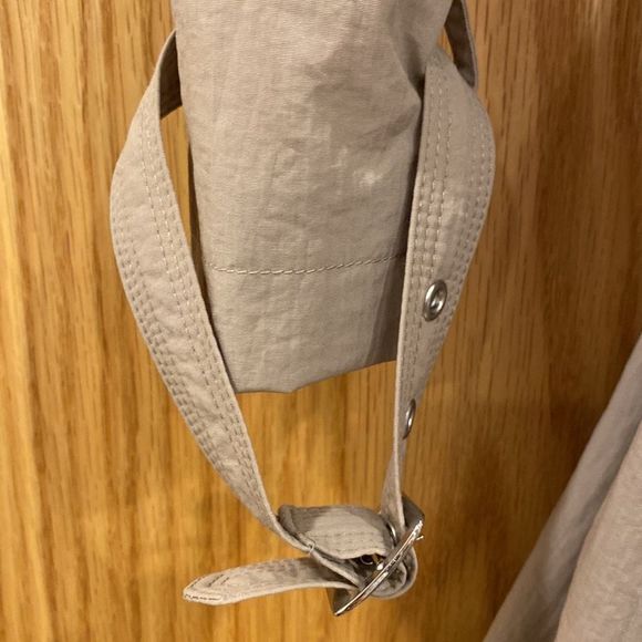 Classic Beige Trench Coat - Picture 10 of 12